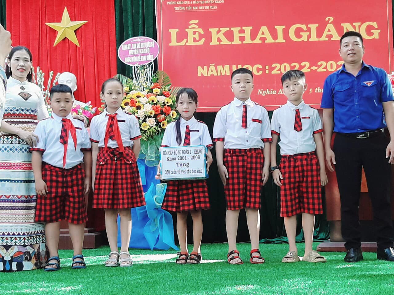 Trường Tiểu học Bùi Thị Xuân ảnh 2