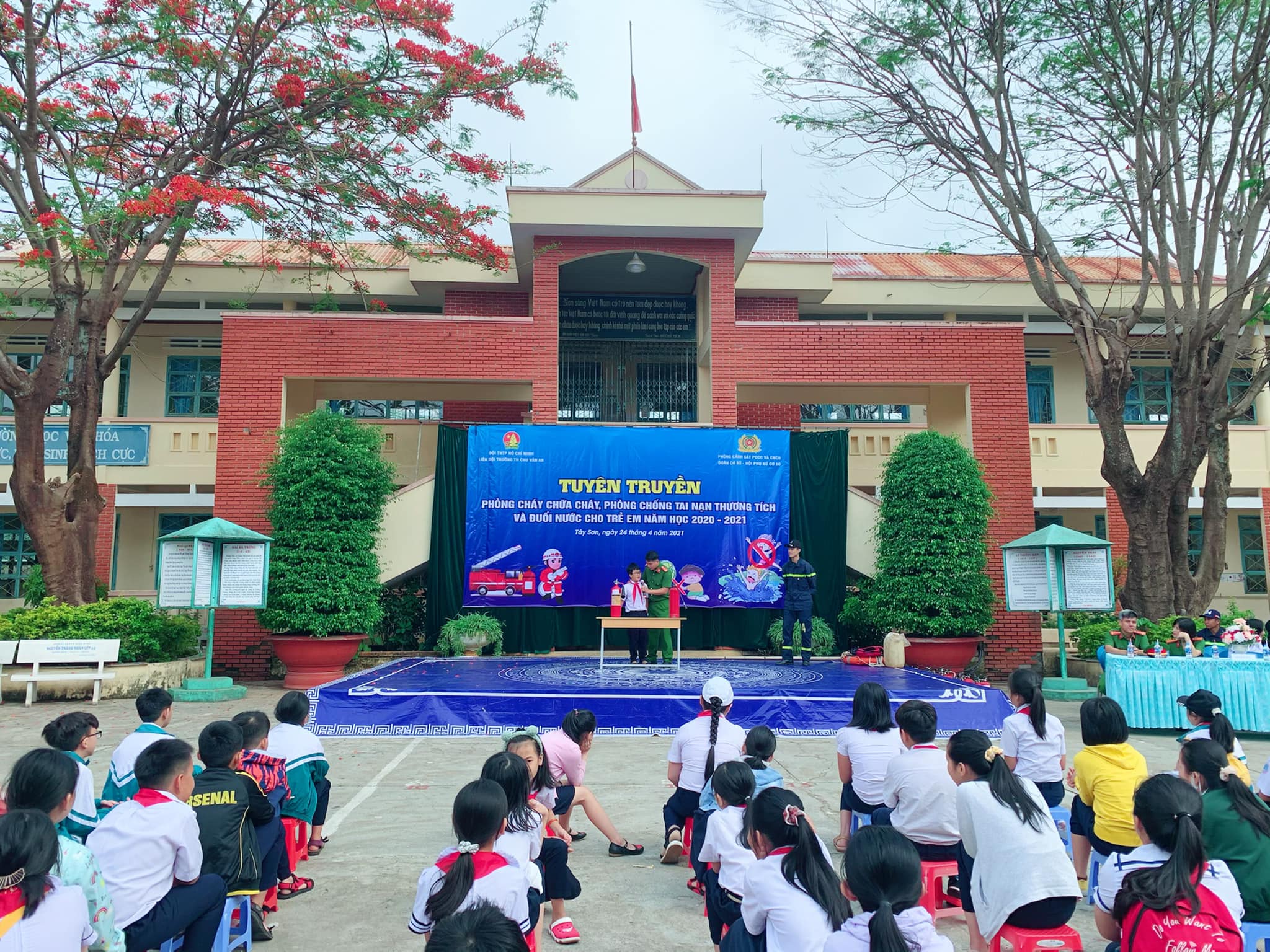 Trường Tiểu học Chu Văn An ảnh 2