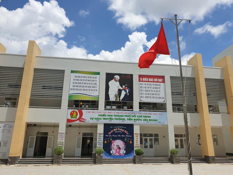 Trường Tiểu học Phú Thuận ảnh 1