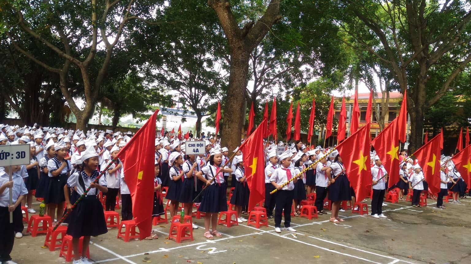 Trường Tiểu học Phụng Châu ảnh 2