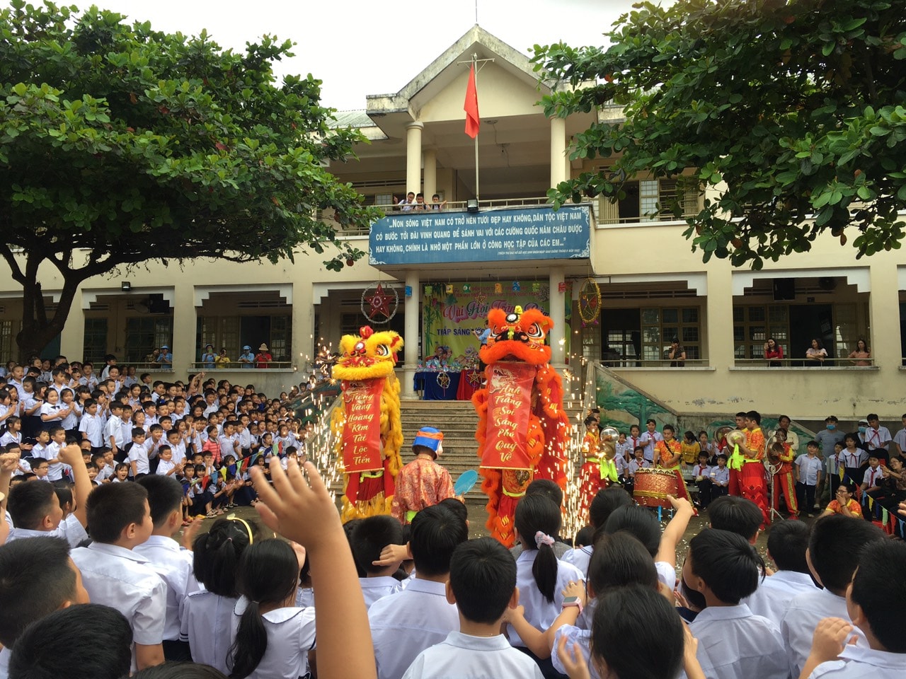 Trường tiểu học Trần Quốc Toản ảnh 1