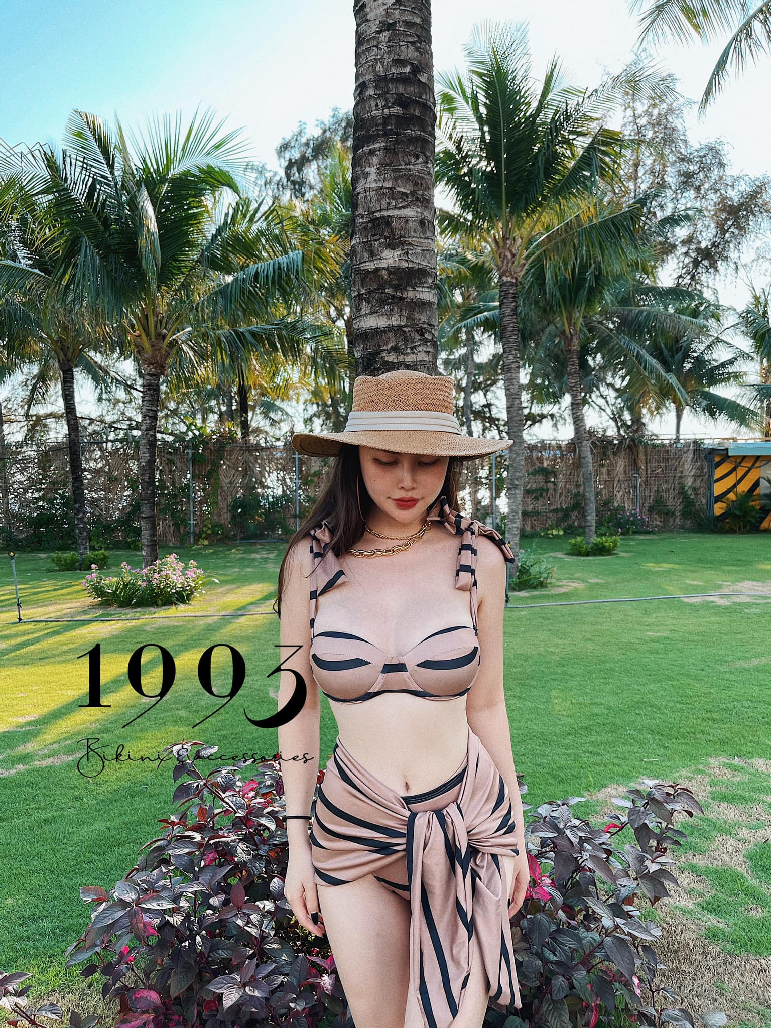 1993 Bikini & Accesories 52 Hàng Nón ảnh 2