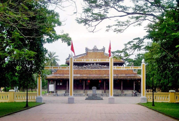 Bảo tàng Lịch sử Thừa Thiên Huế ảnh 1