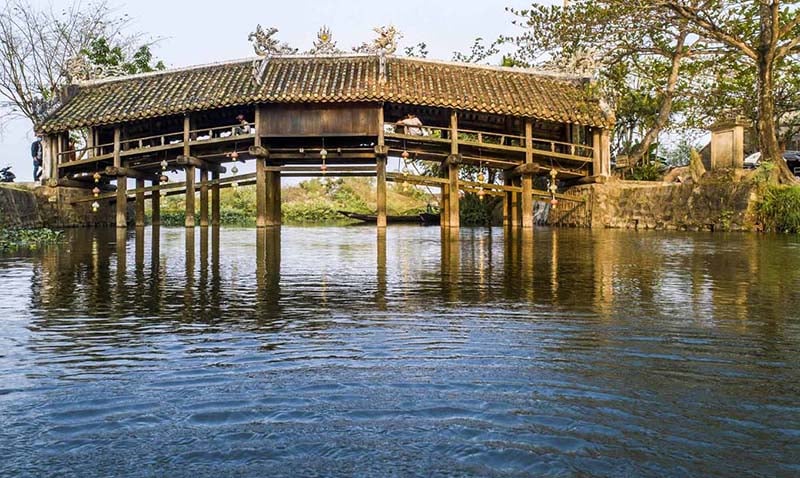Chợ đêm cầu ngói Thanh Toàn ảnh 1