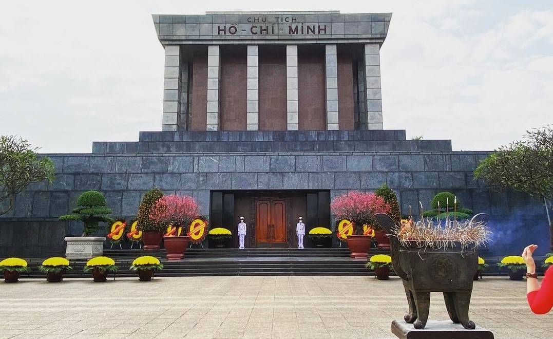 Lăng Chủ tịch Hồ Chí Minh ảnh 1