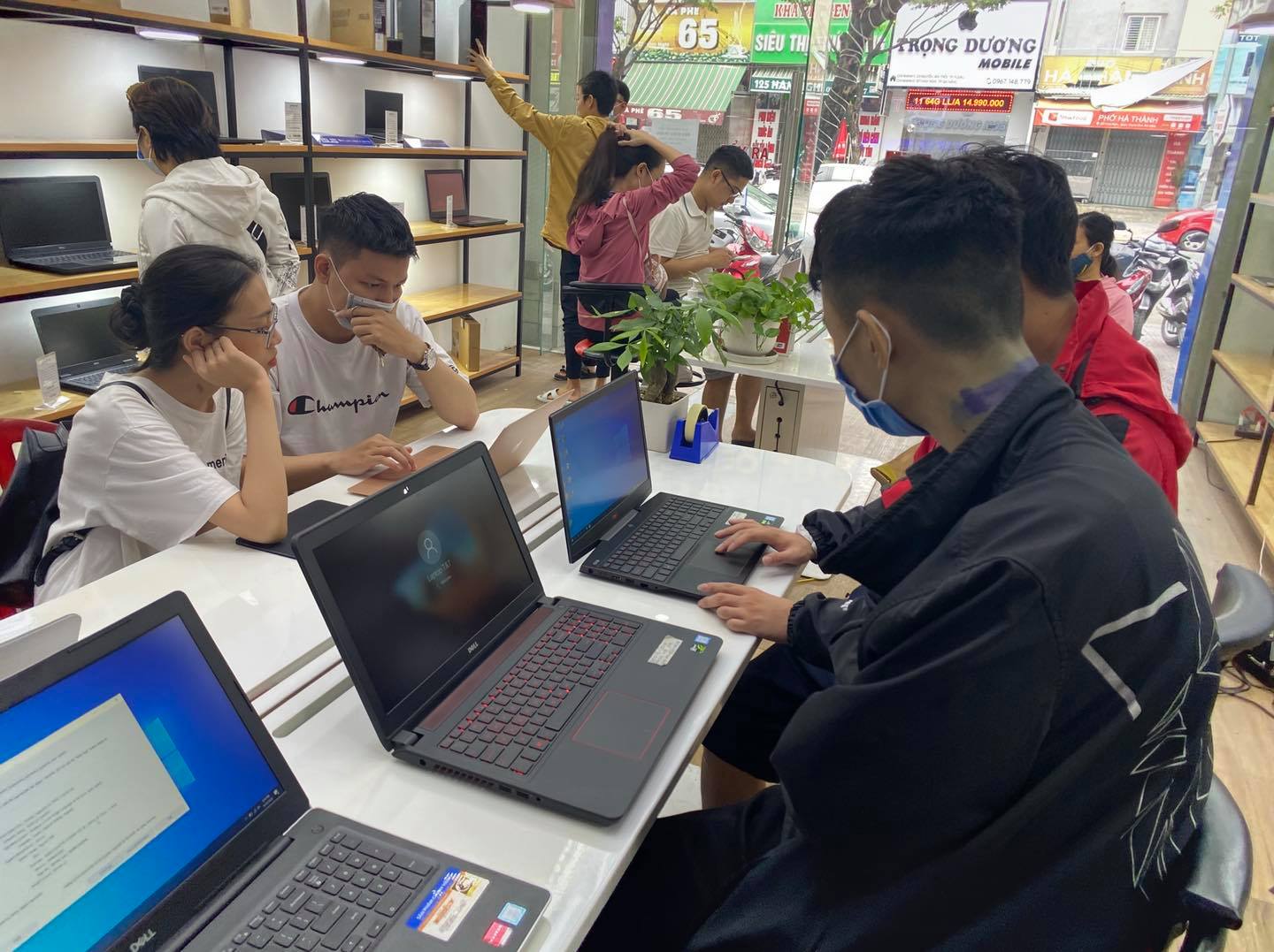 Laptop T&T ảnh 2