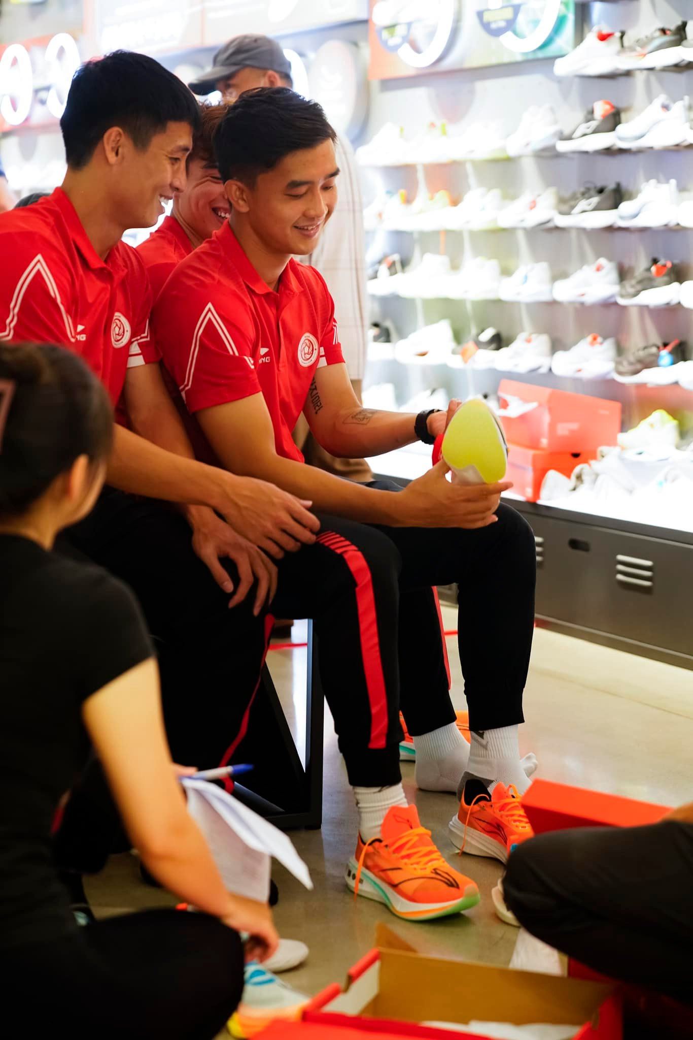 Li-Ning ảnh 1