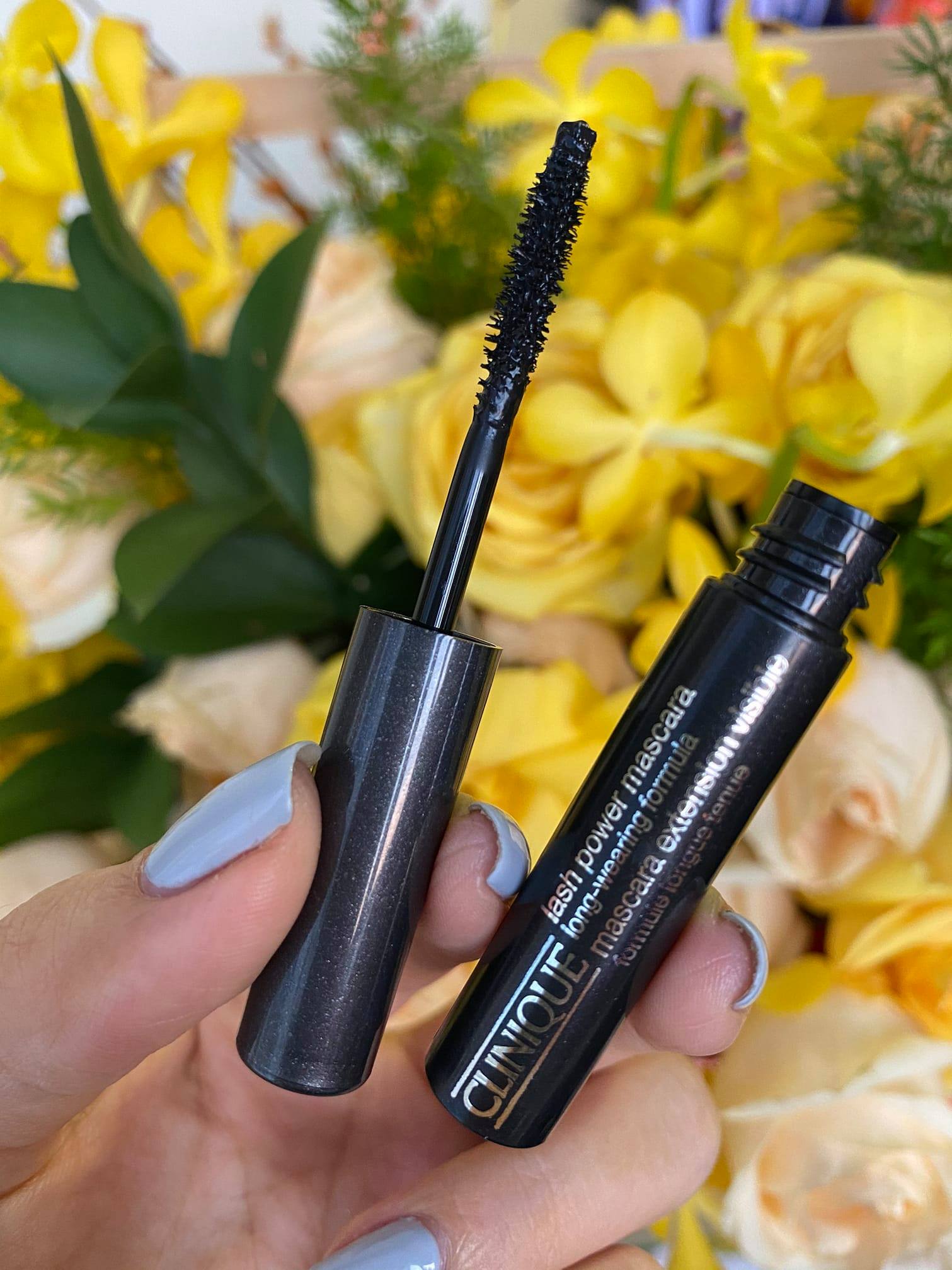 Mascara làm dài mi Clinique Lash Power ảnh 1