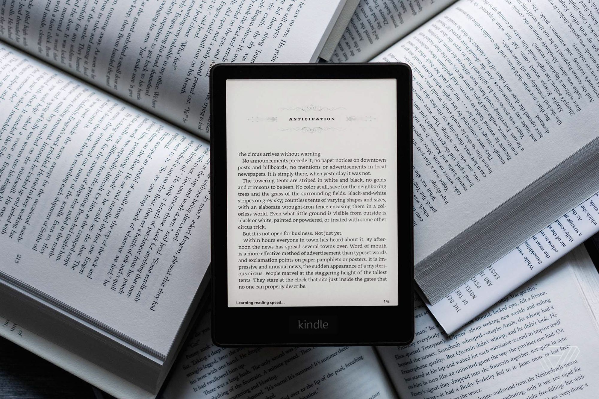 Máy đọc sách Amazon Kindle ảnh 2