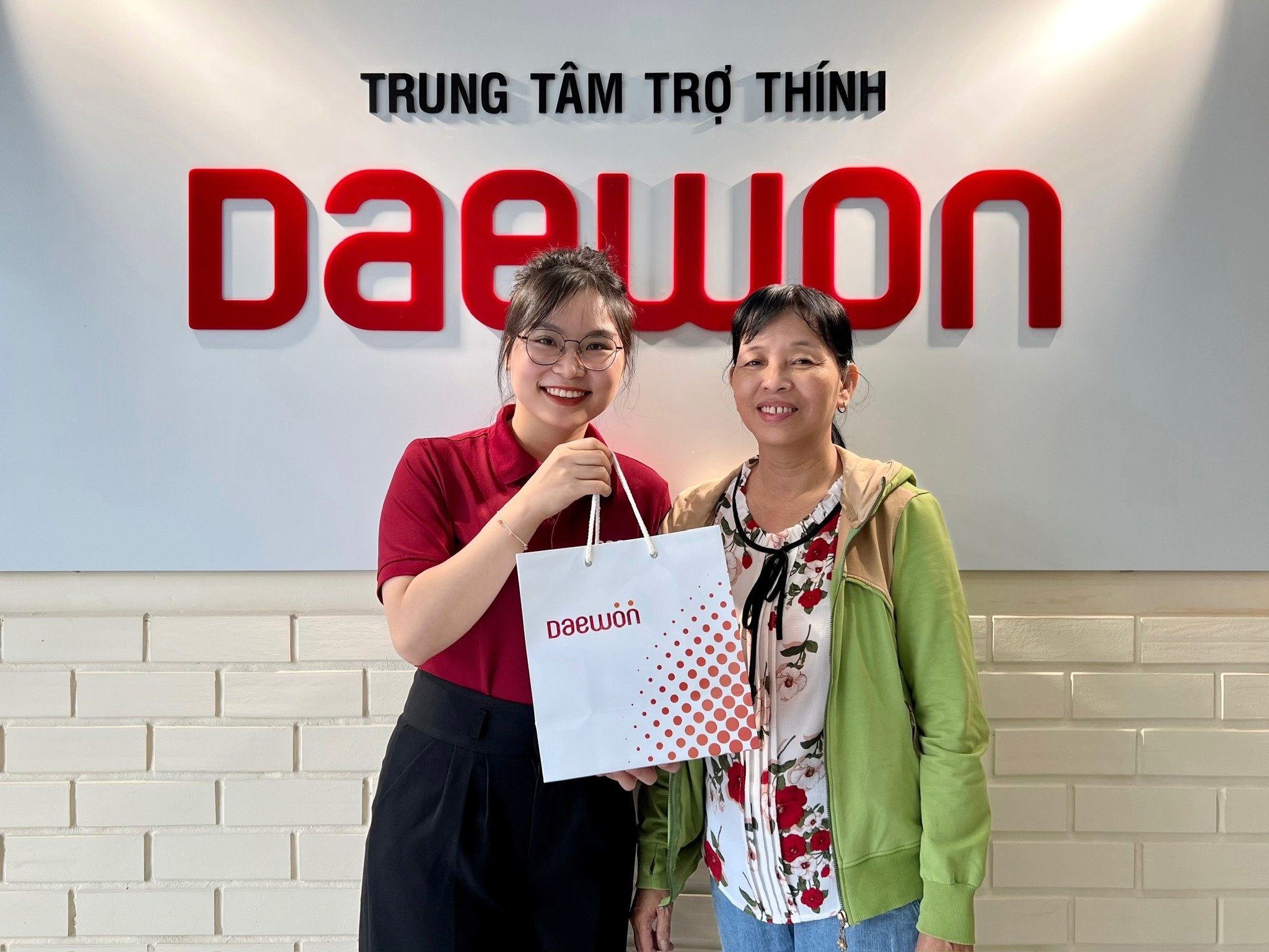 Máy trợ thính Daewon ảnh 1