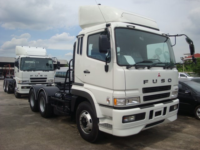 Xe đầu kéo Fuso ảnh 1