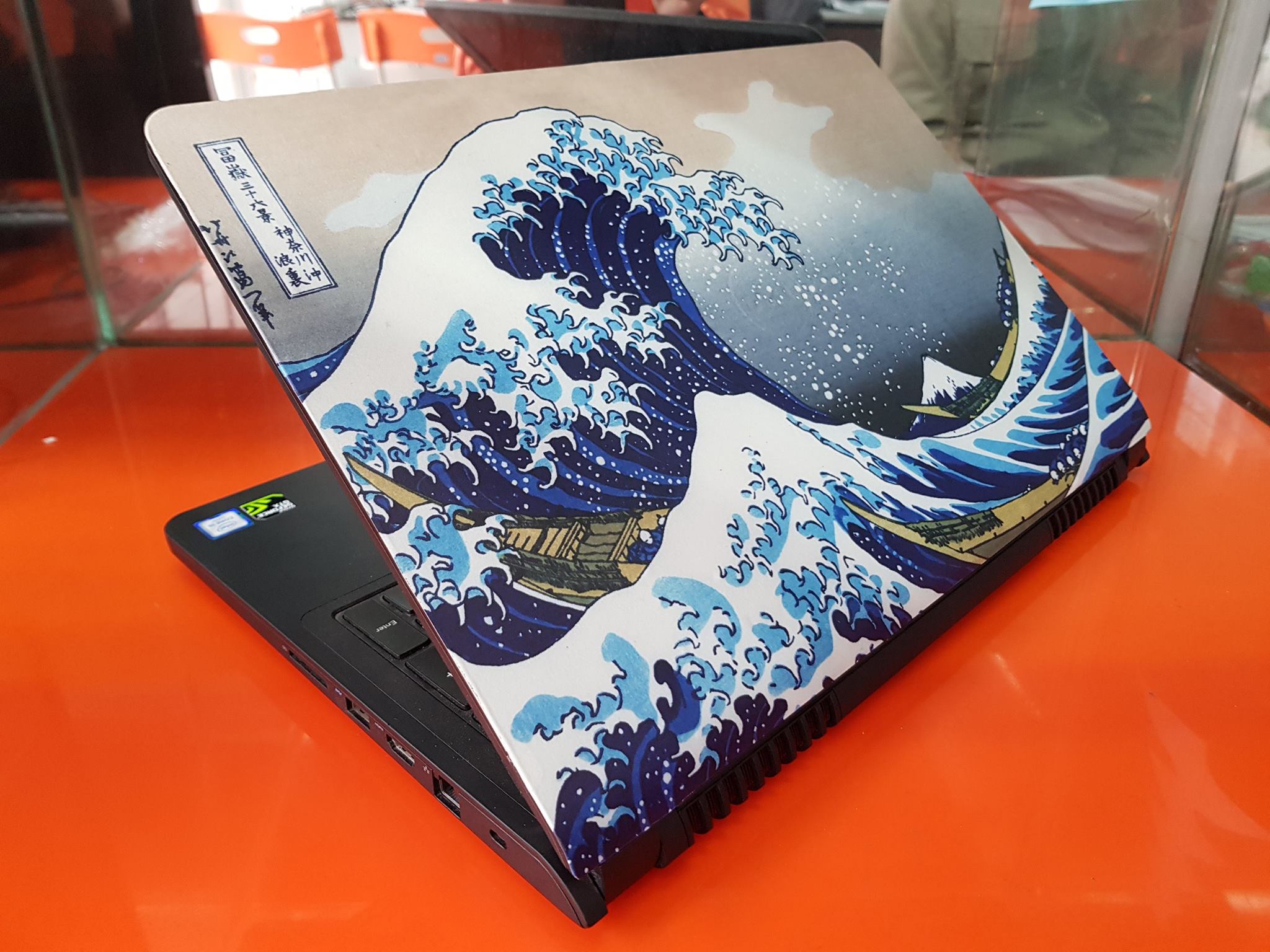 địa chỉ dán skin laptop đẹp, uy tín nhất tại Hà Nội