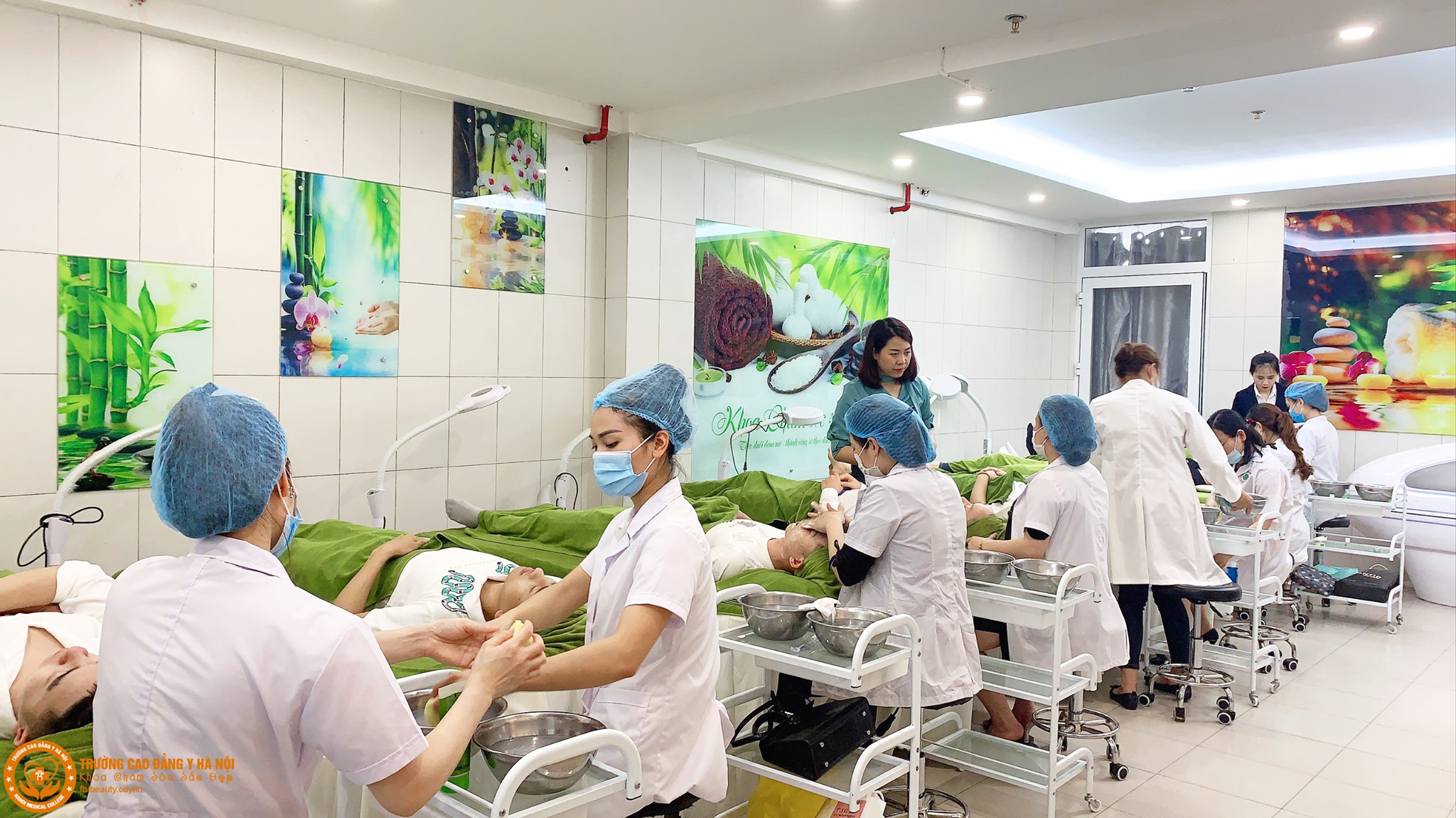 Trường cao đẳng đào tạo ngành chăm sóc sắc đẹp uy tín nhất Hà Nội