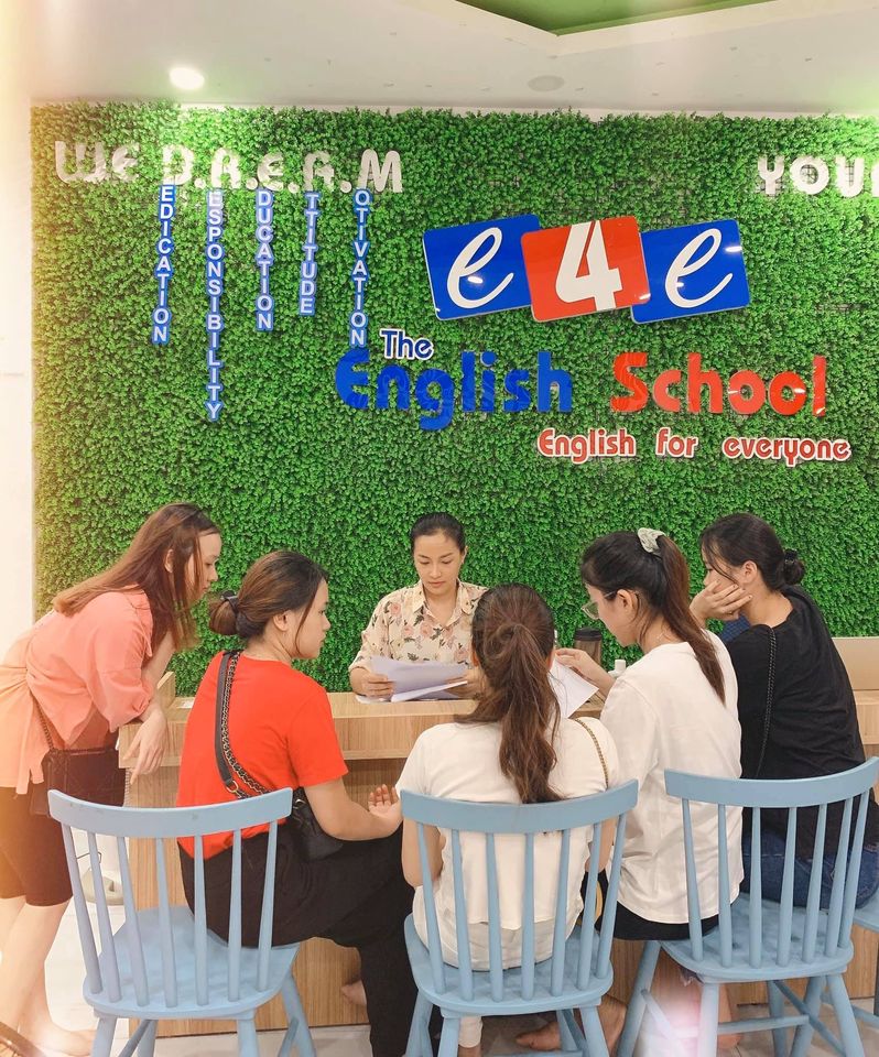 E4E English School - Huế ảnh 1